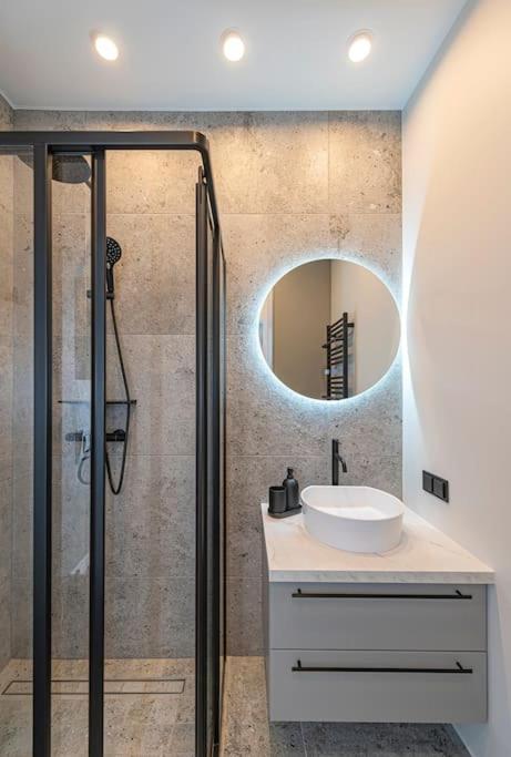 Lovely 1Bd Central Apartment By Hostlovers Kaunas Buitenkant foto